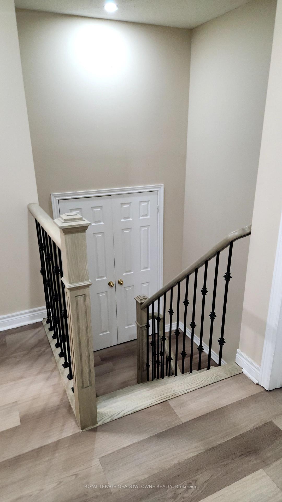Photo 18 of 43 Devonsleigh Drive, Brampton, Fletcher's Meadow — HOMEH