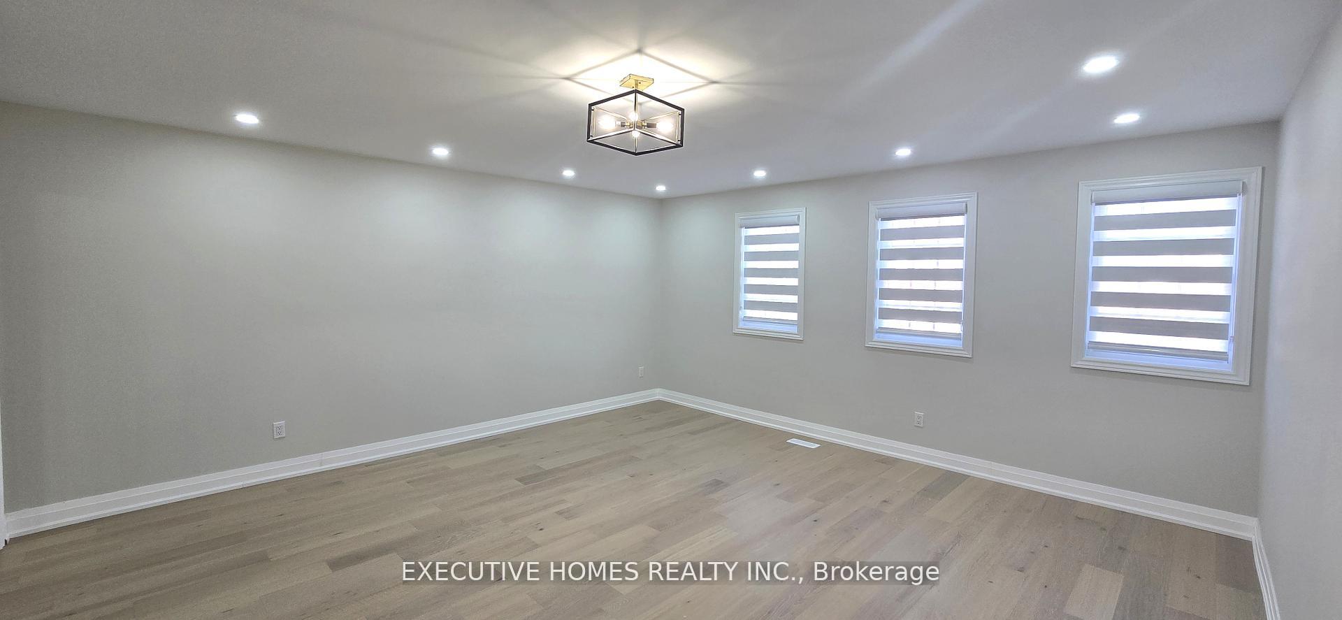 Photo 8 of 2 Renwick Road, Clarington, Courtice — HOMEH