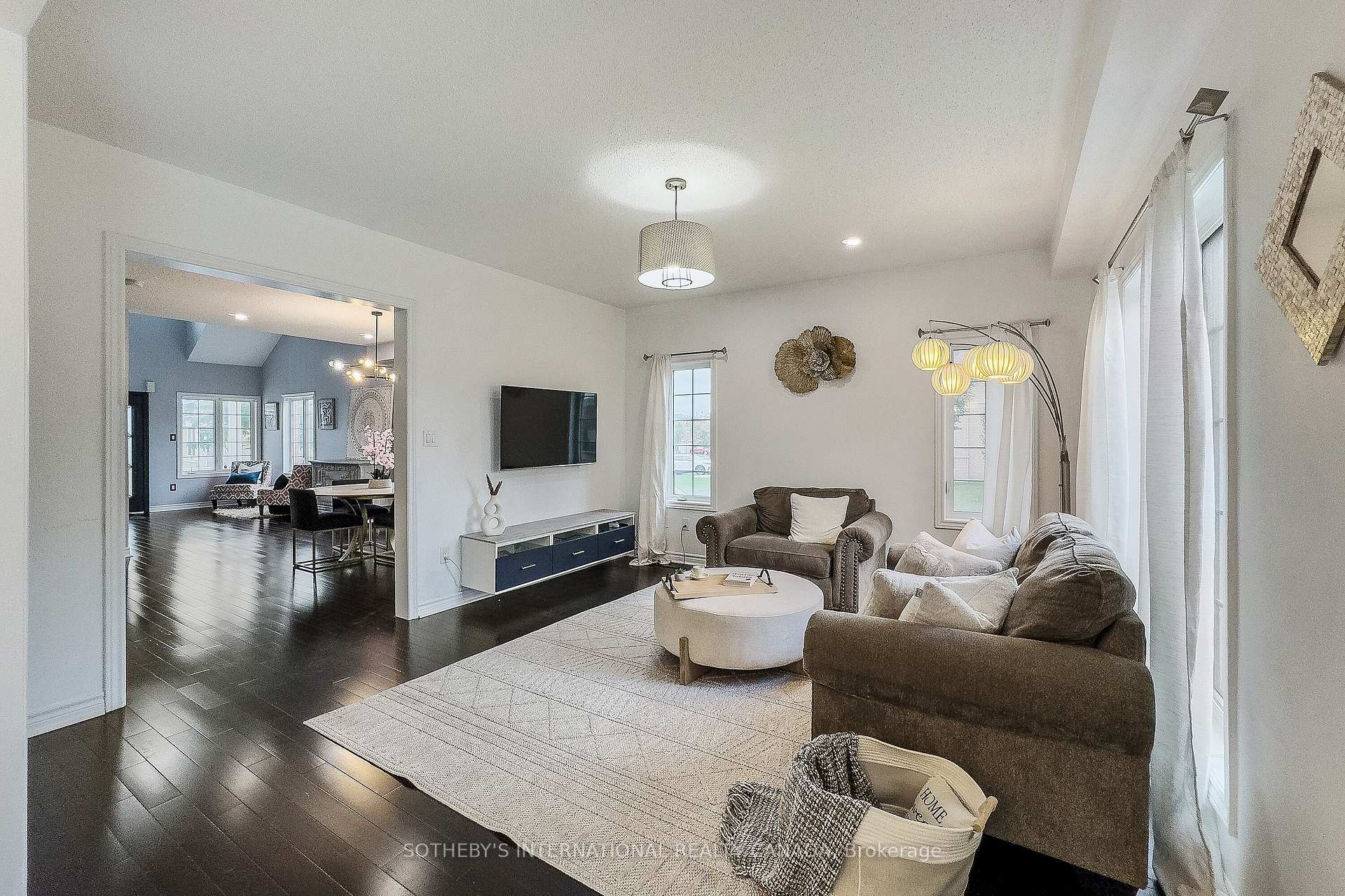 Photo 14 of 18 Harkness Drive, Whitby, Rolling Acres — HOMEH