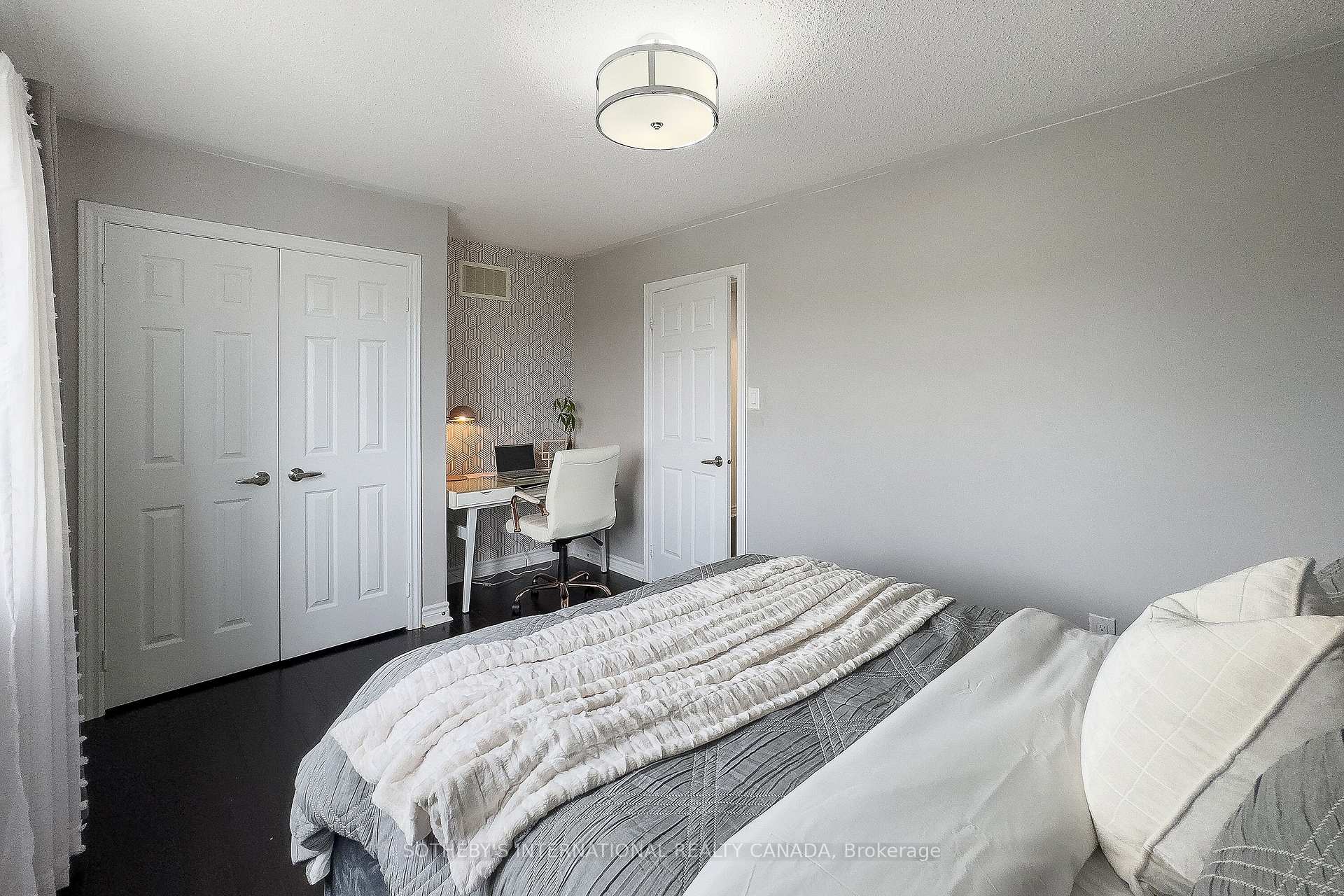 Photo 19 of 18 Harkness Drive, Whitby, Rolling Acres — HOMEH