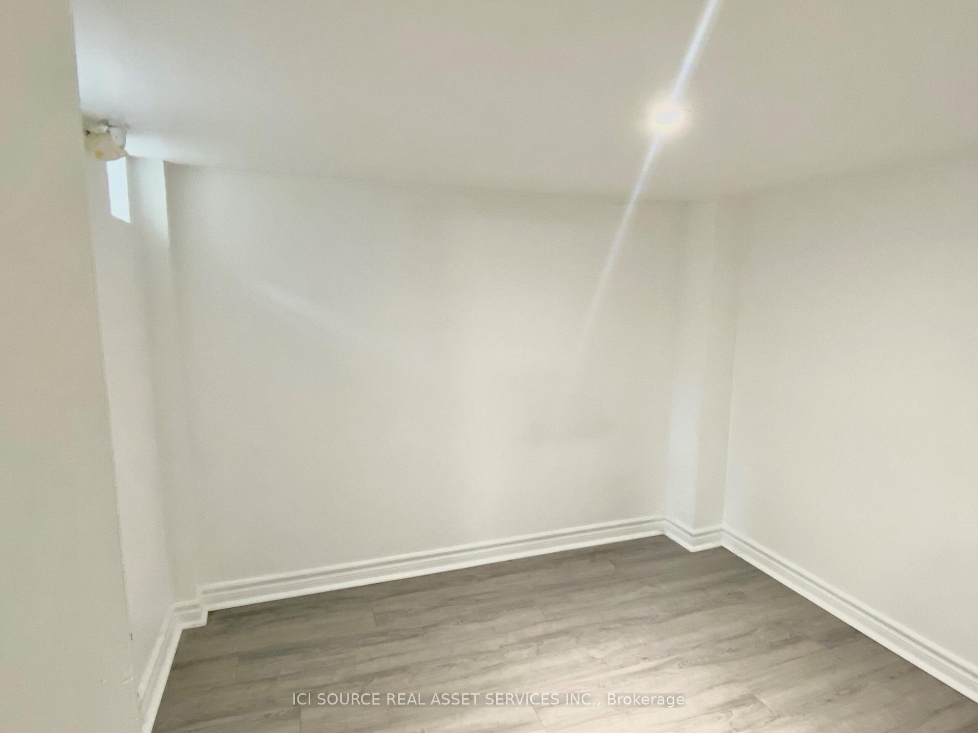 Photo 4 of Unit 3, 182 Clinton Street, Toronto, Palmerston-Little Italy — HOMEH