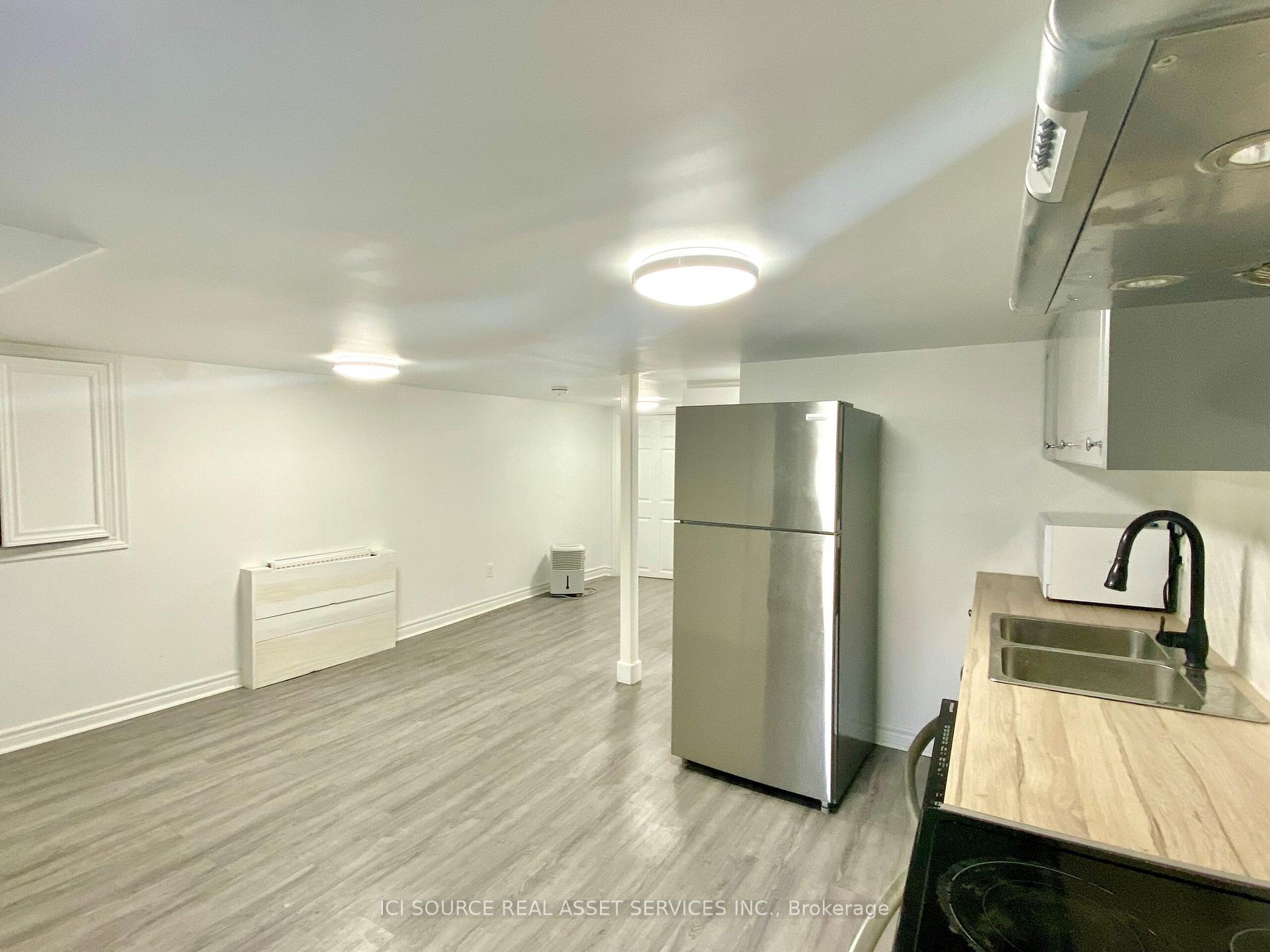 Photo 7 of Unit 3, 182 Clinton Street, Toronto, Palmerston-Little Italy — HOMEH