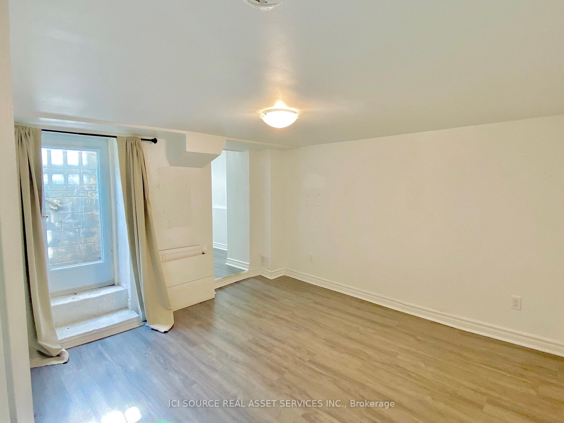 Photo 13 of Unit 3, 182 Clinton Street, Toronto, Palmerston-Little Italy — HOMEH