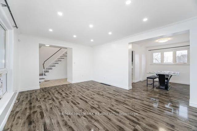 Photo 4 of 8 Garfield Crescent N, Brampton, Brampton North — HOMEH