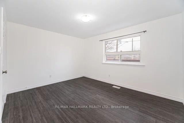 Photo 22 of 8 Garfield Crescent N, Brampton, Brampton North — HOMEH