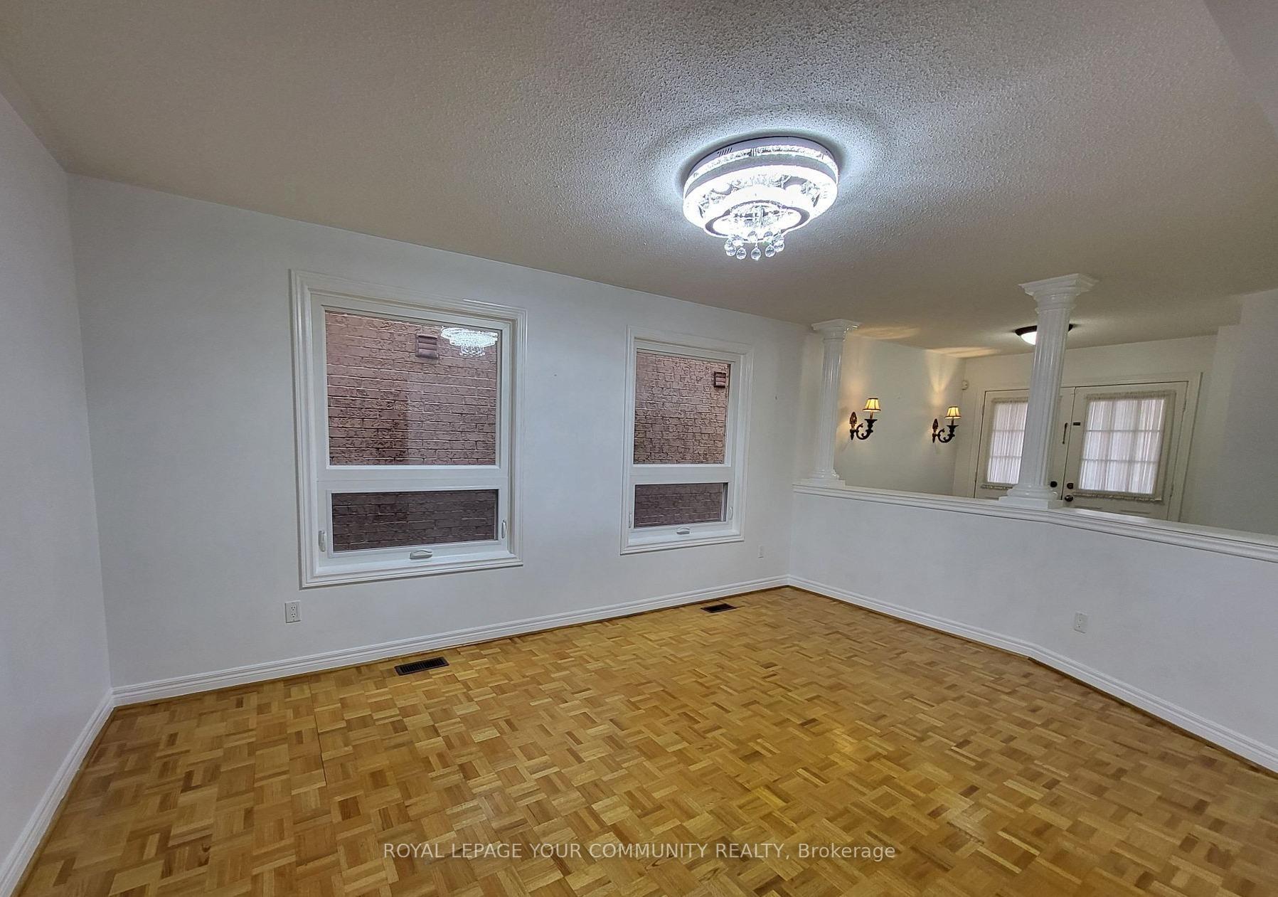 Photo 7 of 37 Giotto Crescent, Vaughan, Maple — HOMEH
