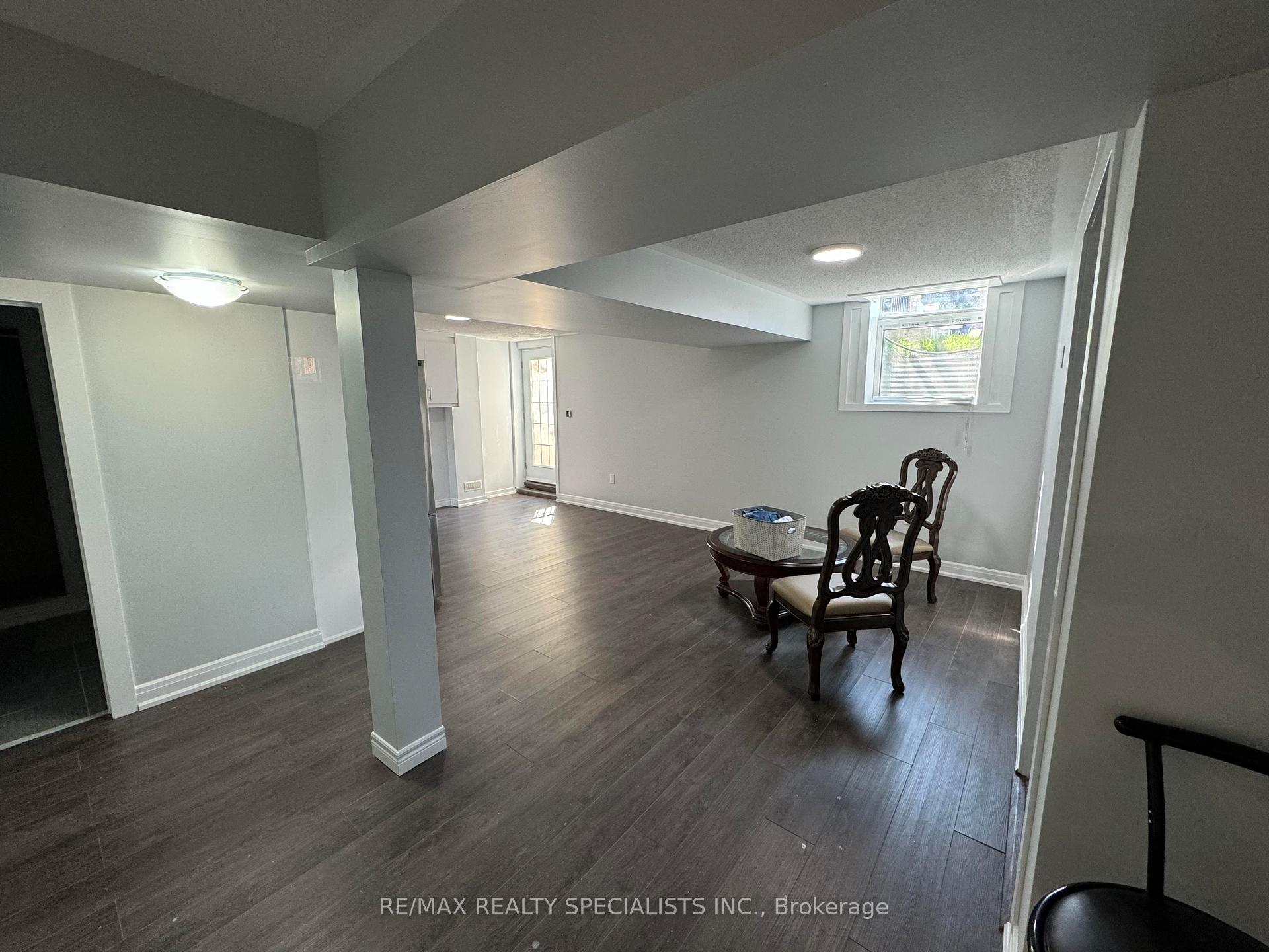 Photo 3 of 35 Copeland Crescent N, Innisfil, Cookstown — HOMEH