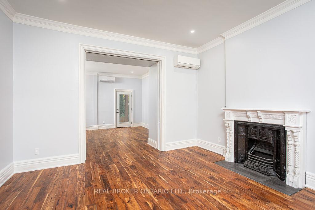 Photo 5 of Unit B, 9 Stanley Avenue, Hamilton, Kirkendall — HOMEH