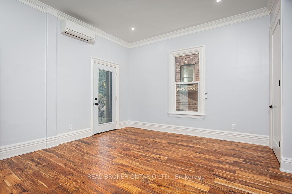 Photo 15 of Unit B, 9 Stanley Avenue, Hamilton, Kirkendall — HOMEH