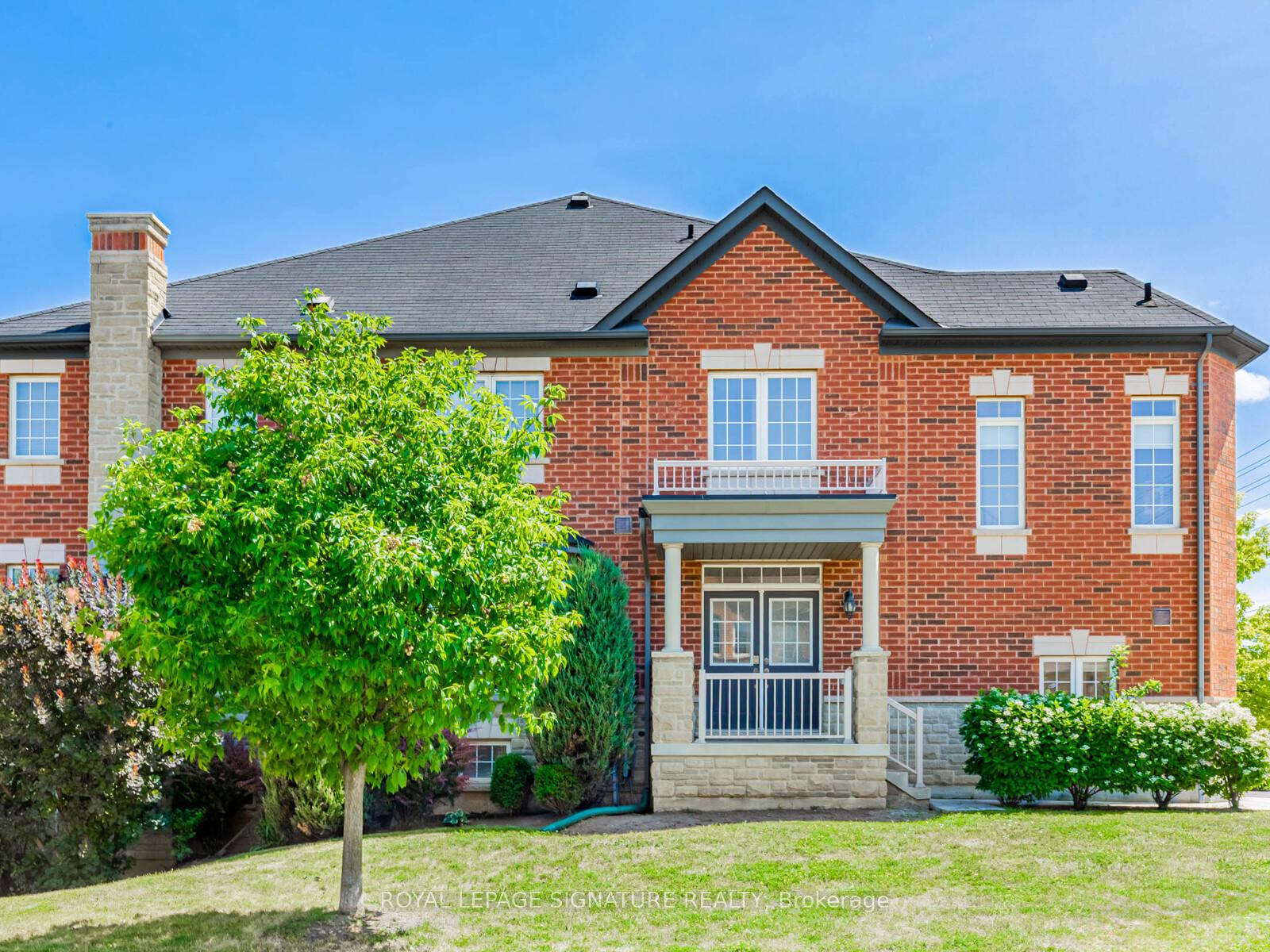 Photo 4 of 171 Wolf Creek Crescent, Vaughan, Patterson — HOMEH