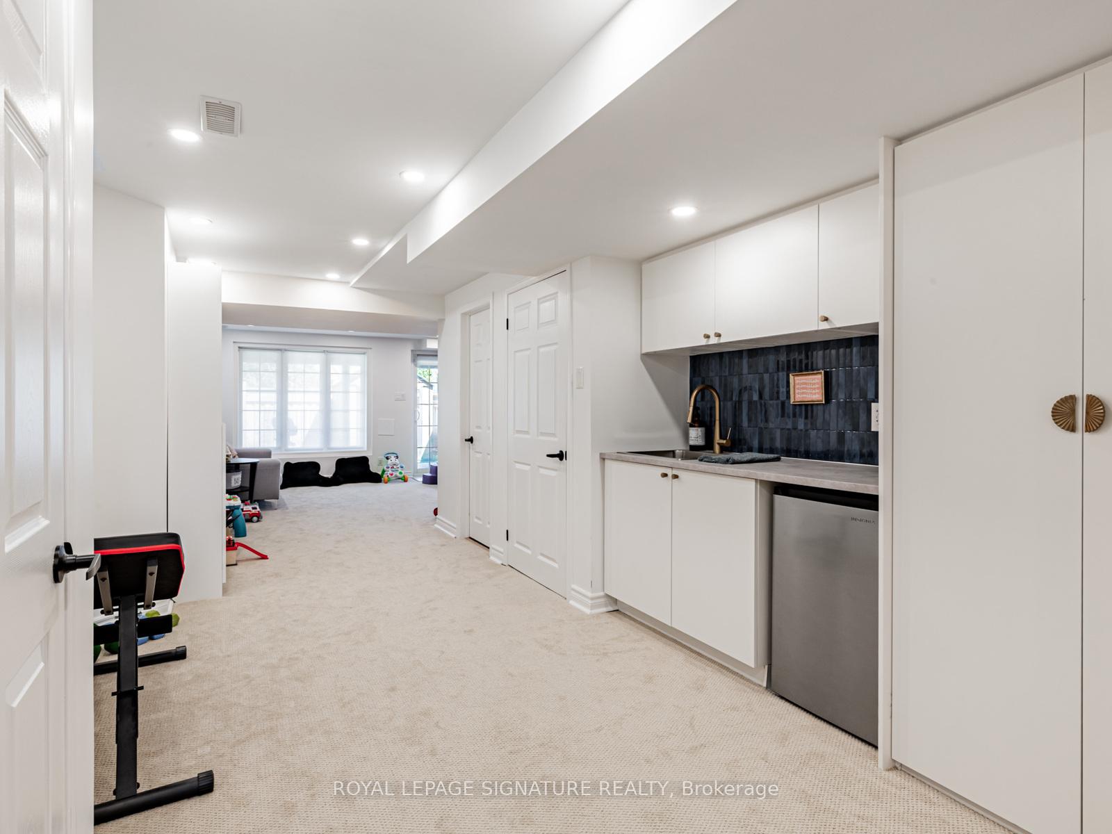 Photo 20 of 171 Wolf Creek Crescent, Vaughan, Patterson — HOMEH