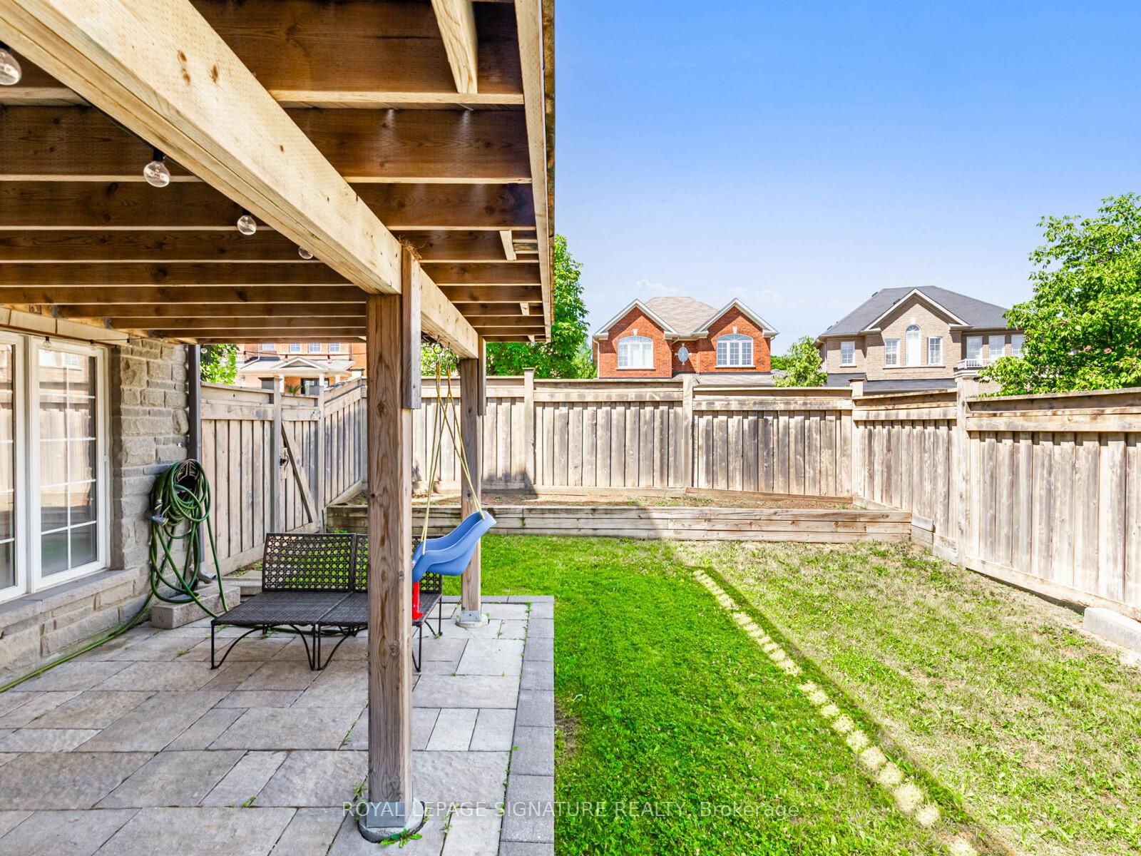 Photo 28 of 171 Wolf Creek Crescent, Vaughan, Patterson — HOMEH