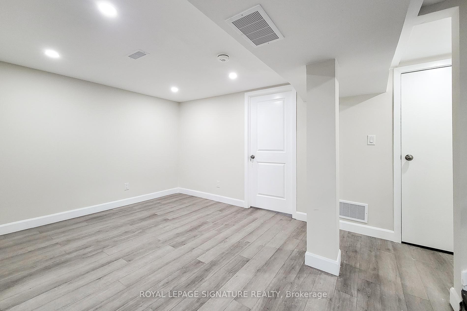 Photo 17 of 81 West 25th Street, Hamilton, Westcliffe — HOMEH