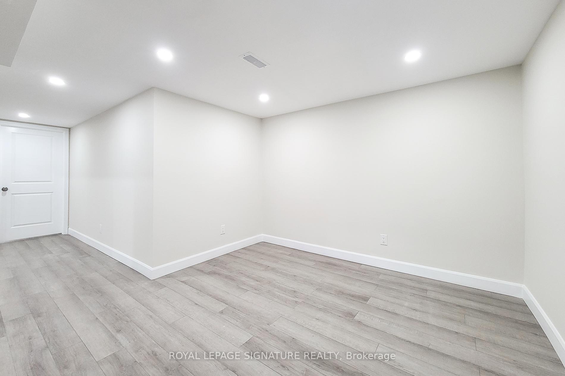 Photo 25 of 81 West 25th Street, Hamilton, Westcliffe — HOMEH