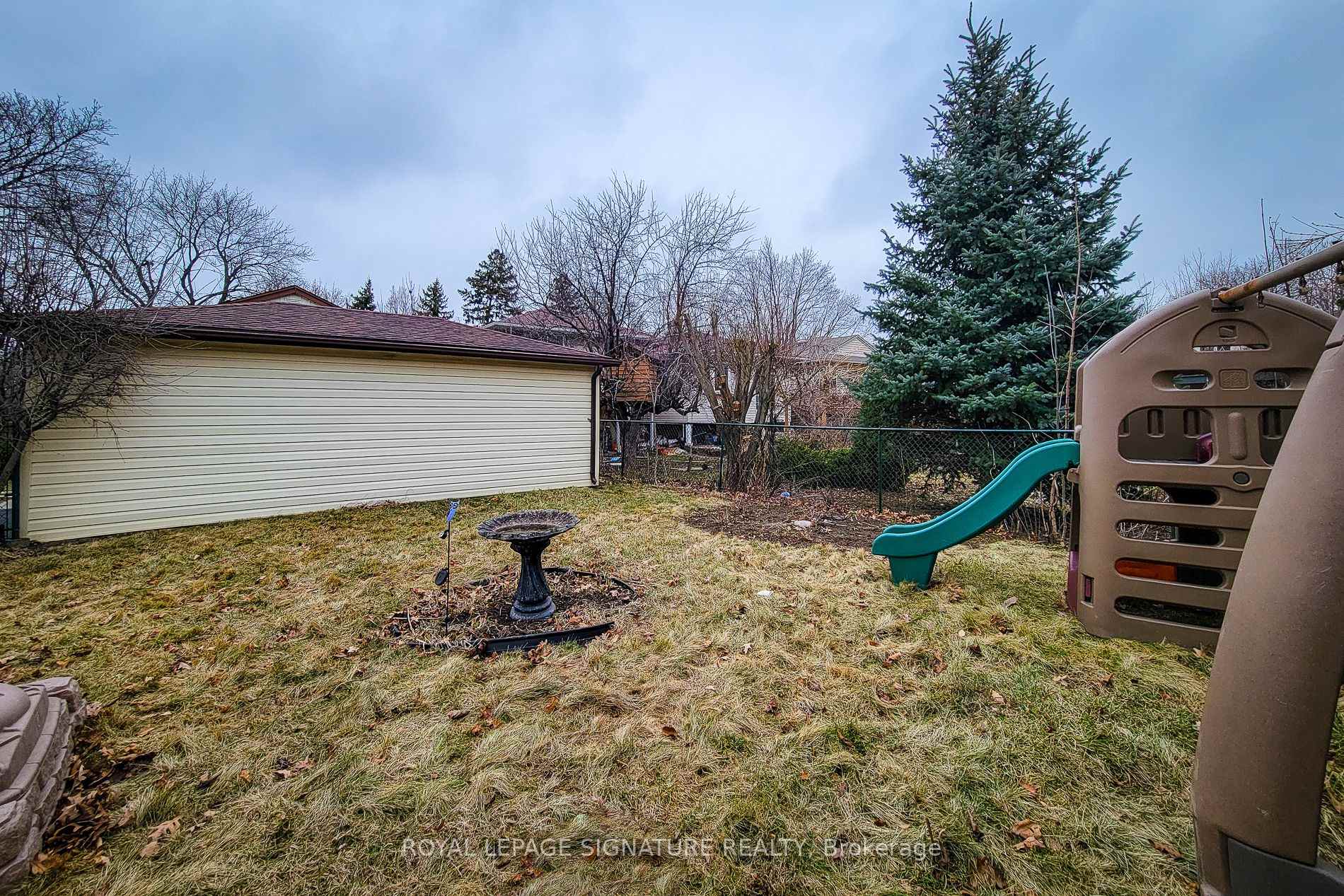 Photo 20 of 81 West 25th Street, Hamilton, Westcliffe — HOMEH