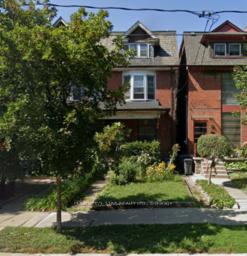 Front of Unit Apt 4, 634 Dovercourt Road