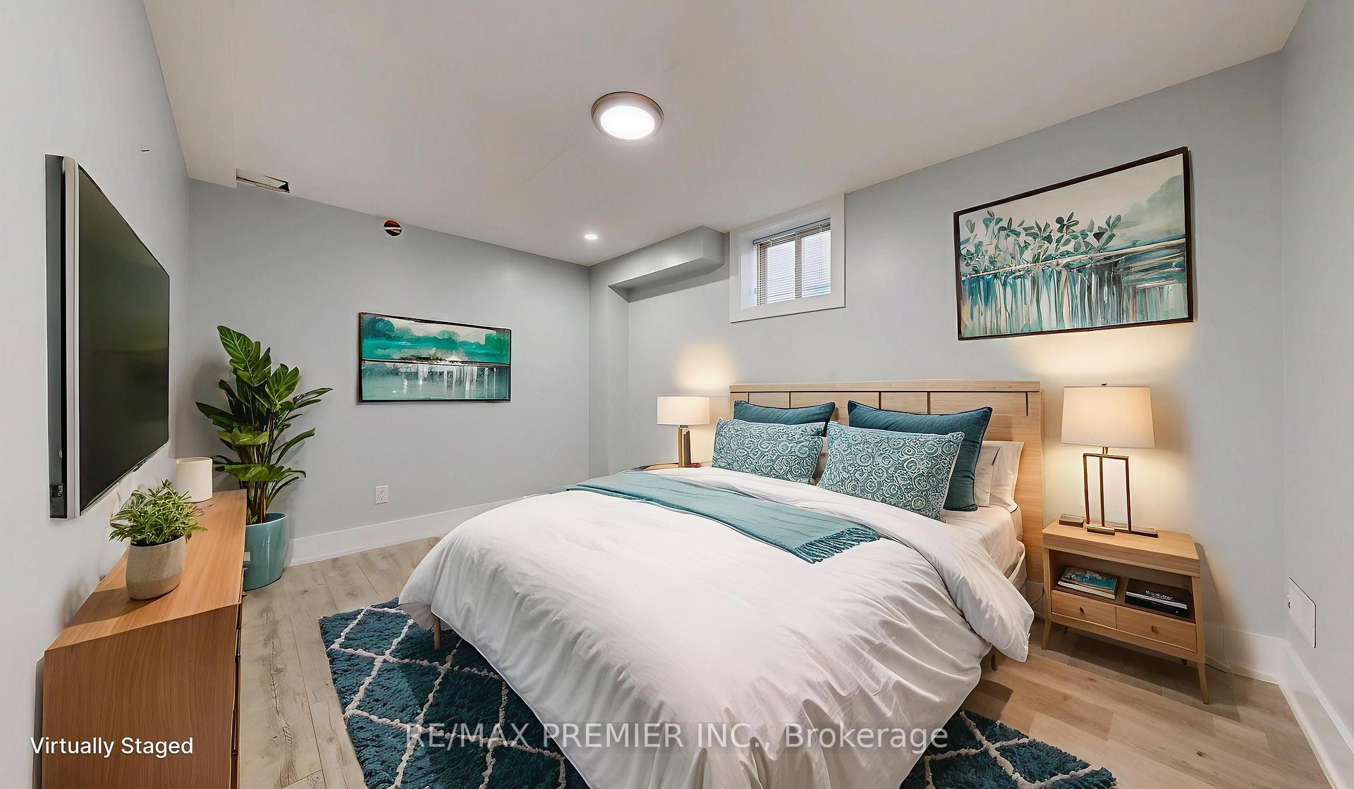 Photo 19 of 32 Amherst Avenue, Toronto, Oakwood Village — HOMEH