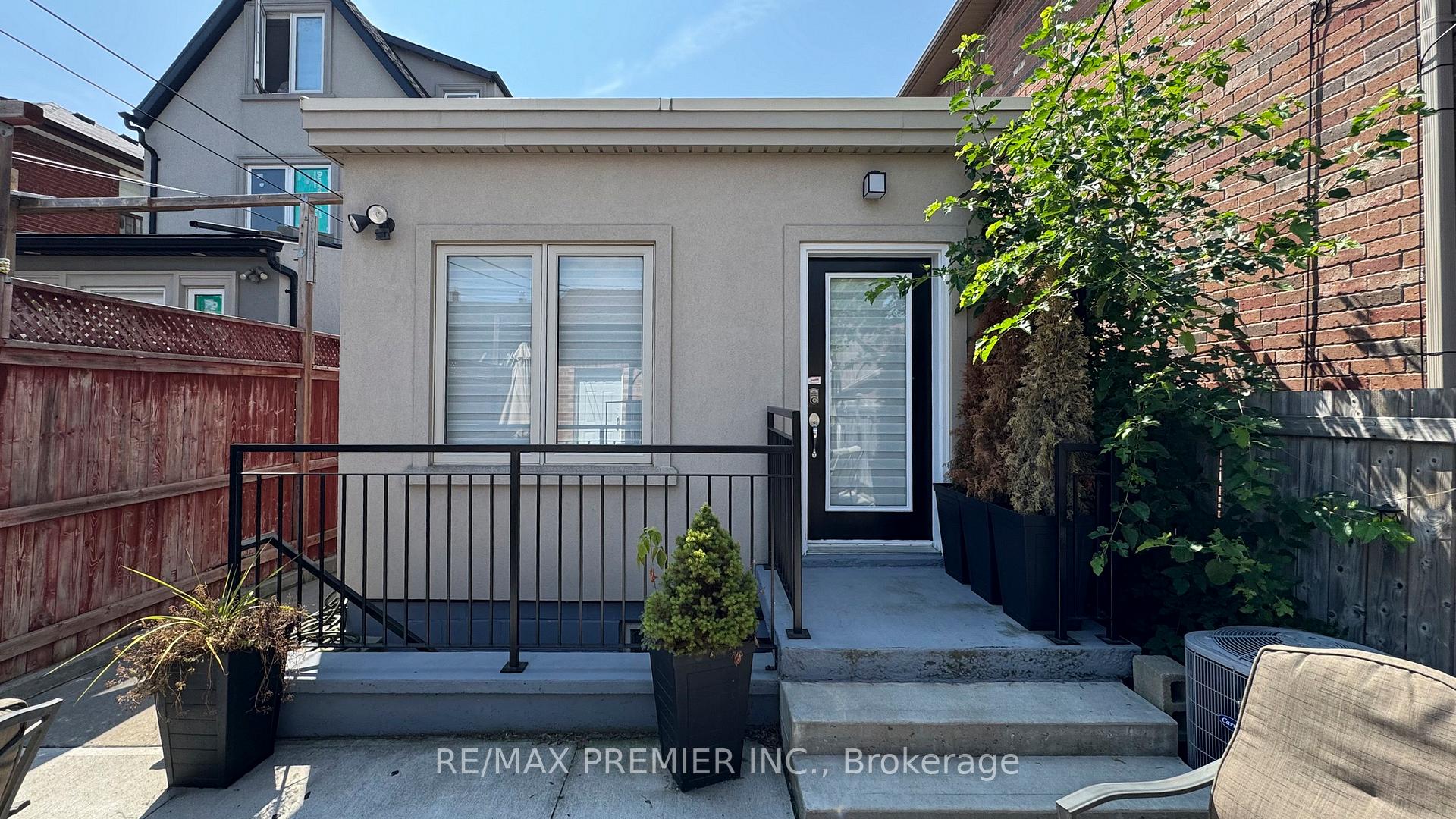 Photo 22 of 32 Amherst Avenue, Toronto, Oakwood Village — HOMEH