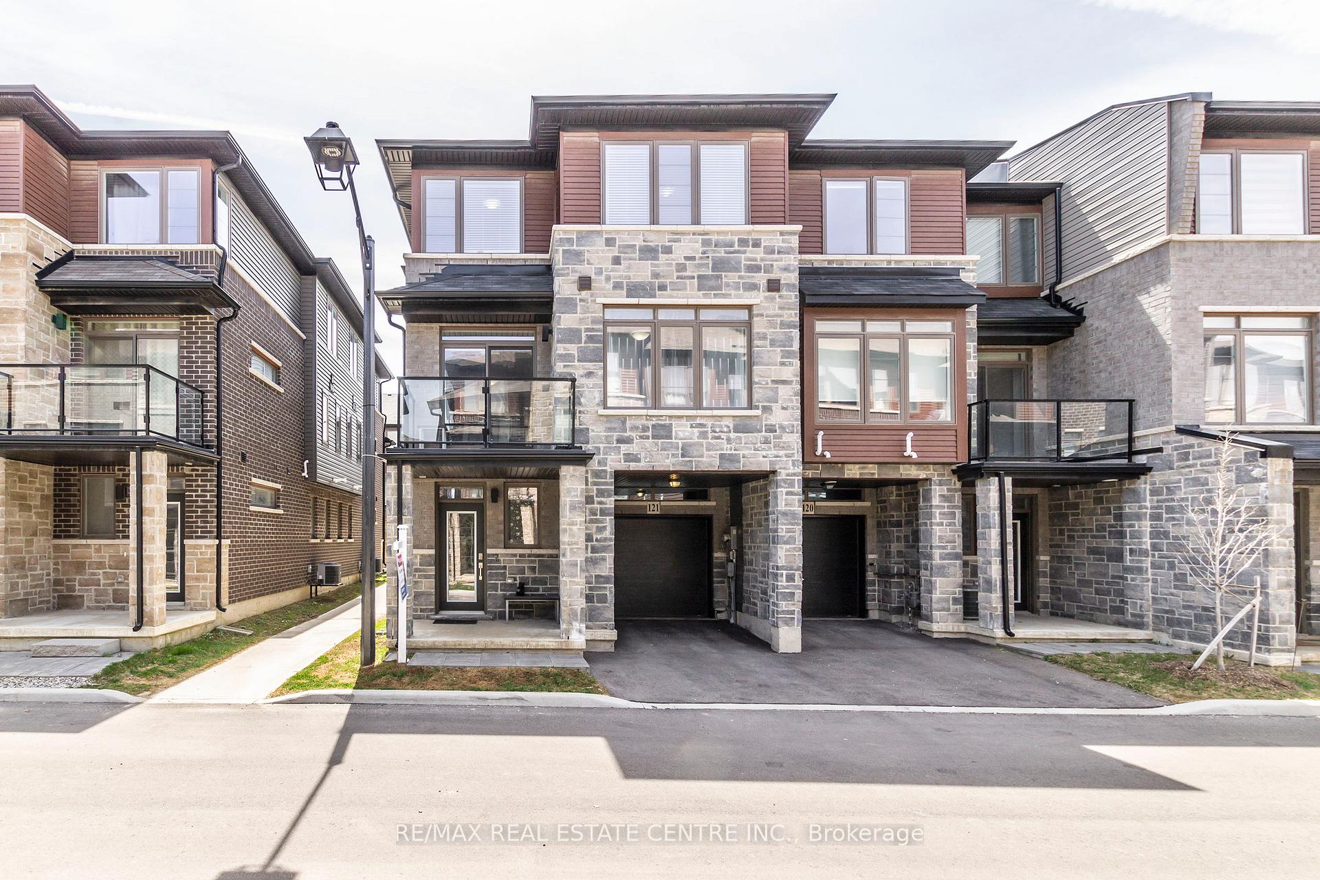 Photo 1 of Unit 121, 30 Times Square Boulevard, Hamilton, Stoney Creek — HOMEH