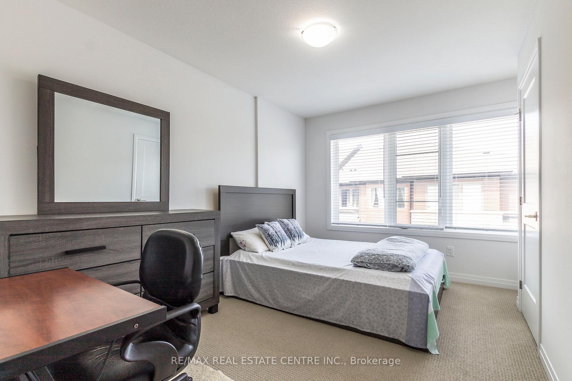 Photo 18 of Unit 121, 30 Times Square Boulevard, Hamilton, Stoney Creek — HOMEH