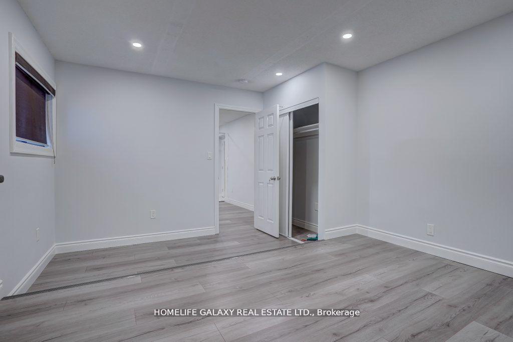 Photo 6 of Unit Upper 3, 92 Bond Street, Oshawa, O'Neill — HOMEH