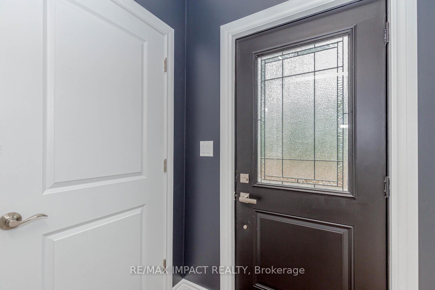 Photo 8 of Unit Lower, 1494 Old Forest Road, Pickering, Woodlands — HOMEH