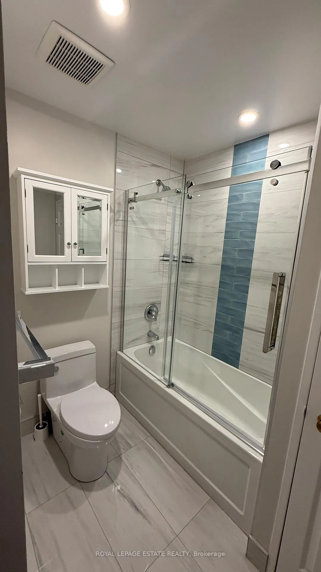 Photo 5 of Unit Ph3, 280 Simcoe Street, Toronto, Kensington-Chinatown — HOMEH