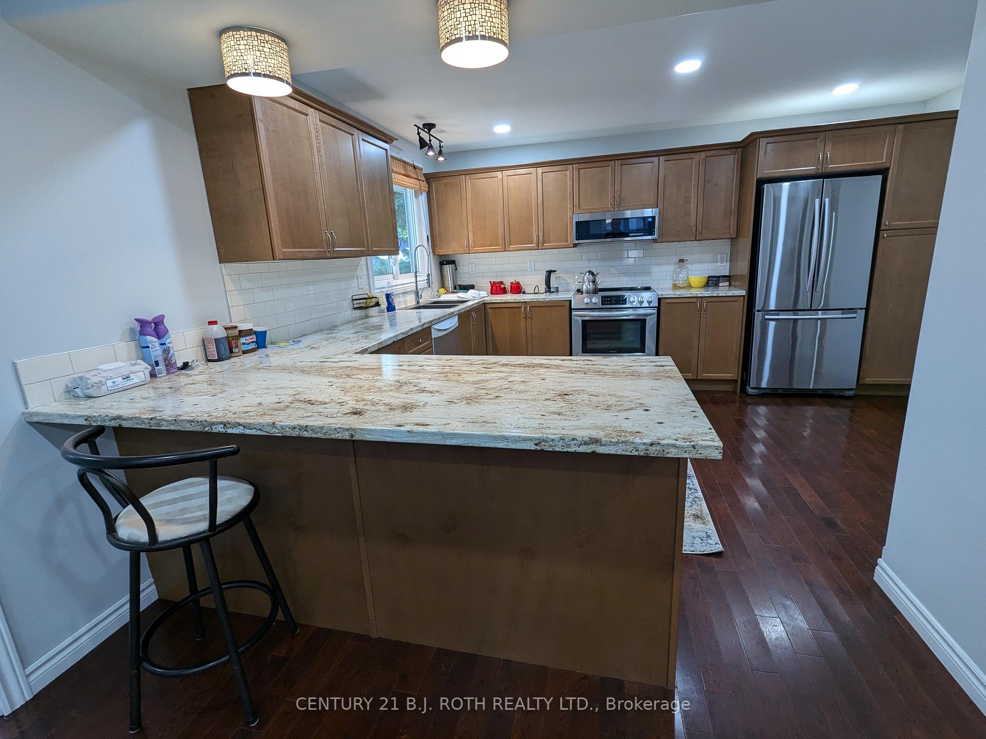 Photo 6 of 2209 Alderslea Crescent, Innisfil, Alcona — HOMEH