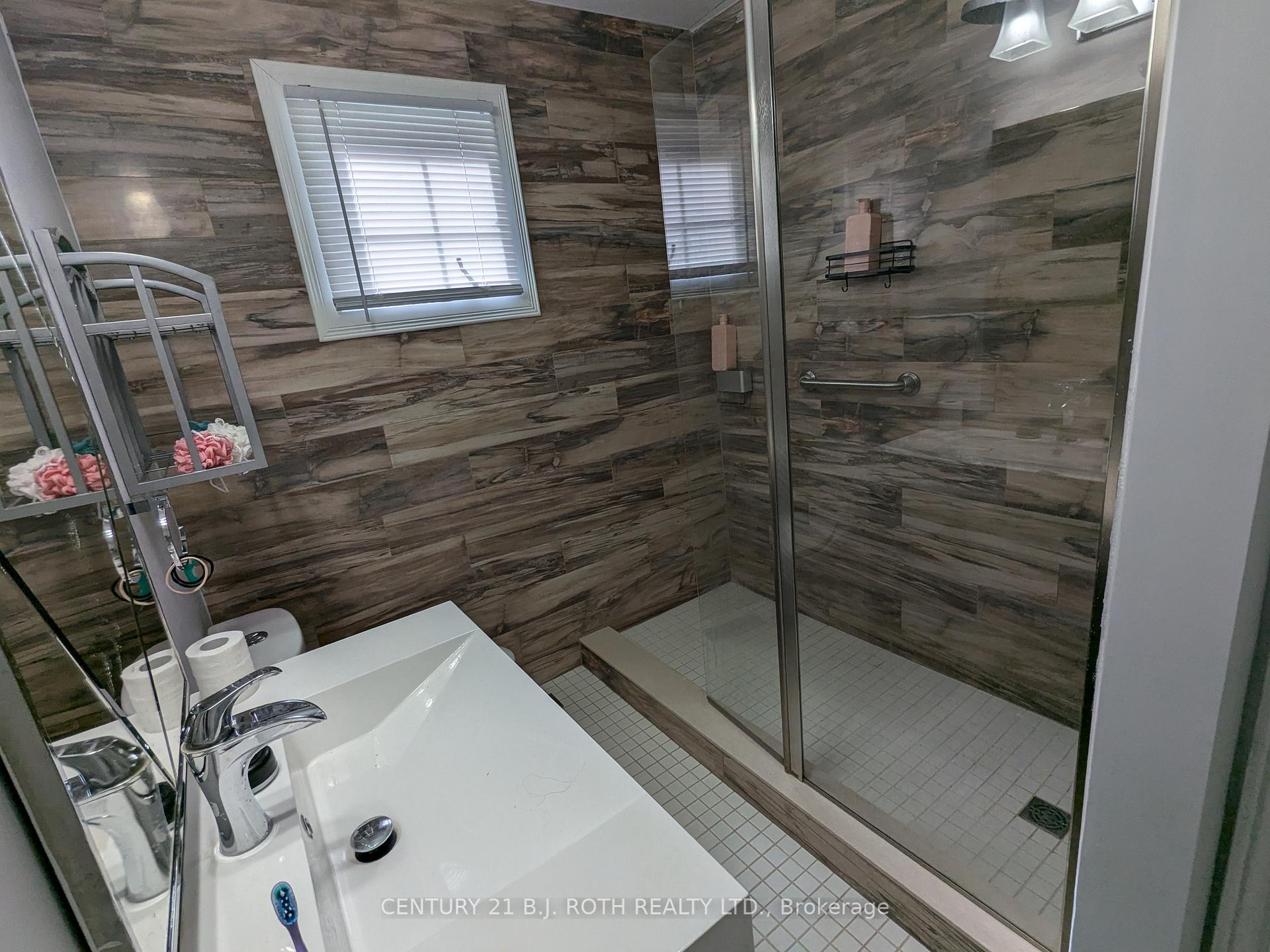 Photo 10 of 2209 Alderslea Crescent, Innisfil, Alcona — HOMEH