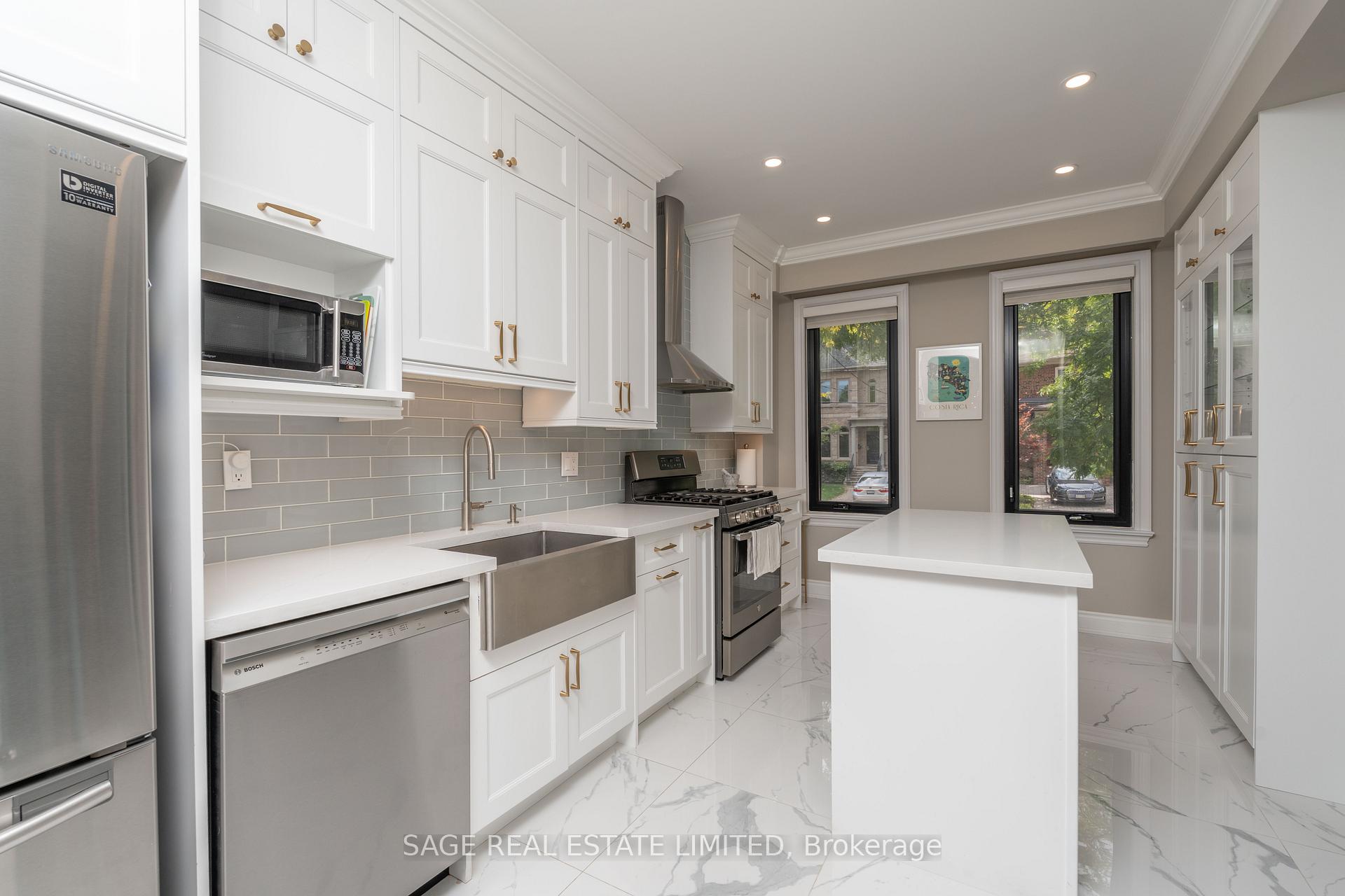 Photo 9 of 261 Jedburgh Road, Toronto, Lawrence Park North — HOMEH