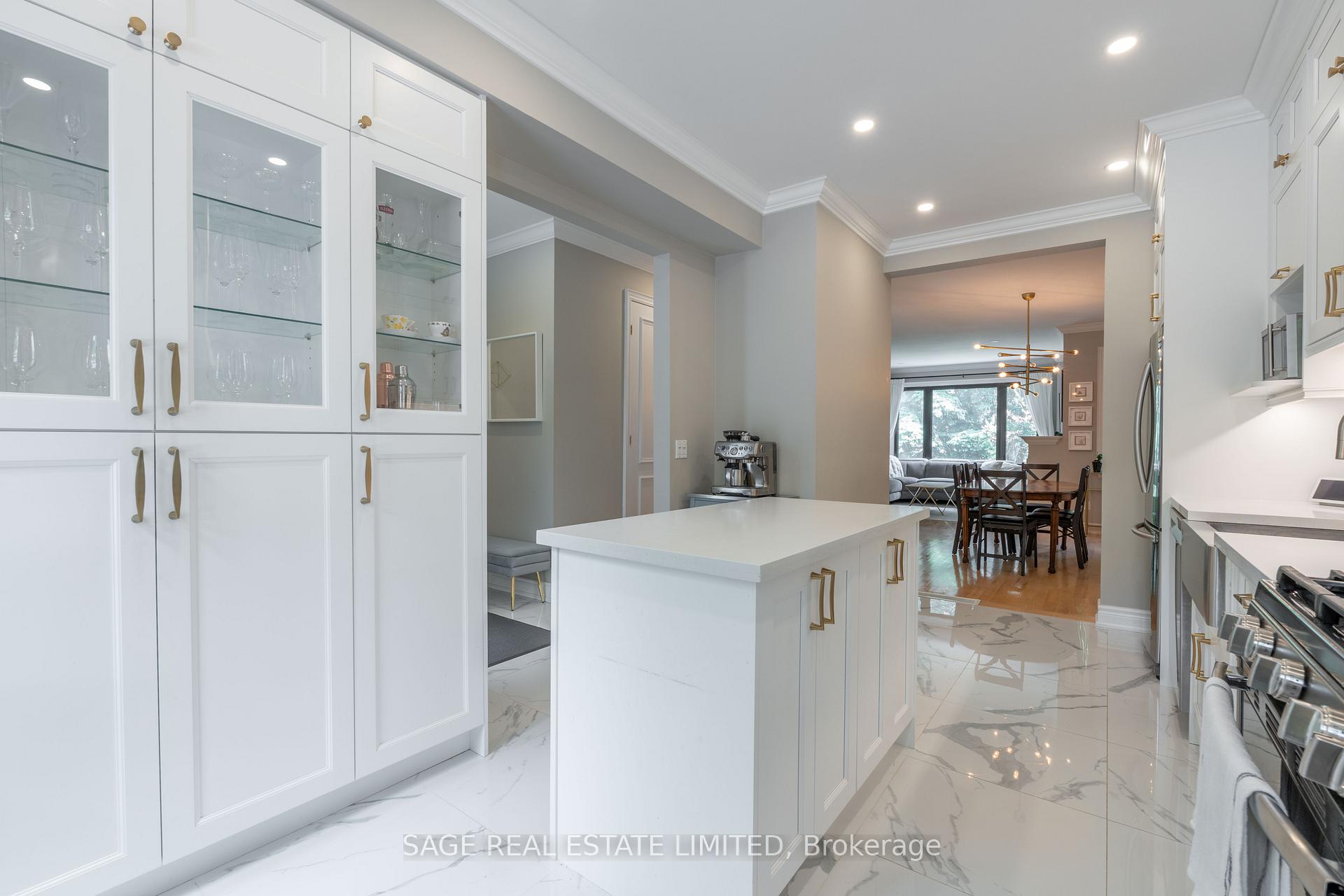 Photo 12 of 261 Jedburgh Road, Toronto, Lawrence Park North — HOMEH