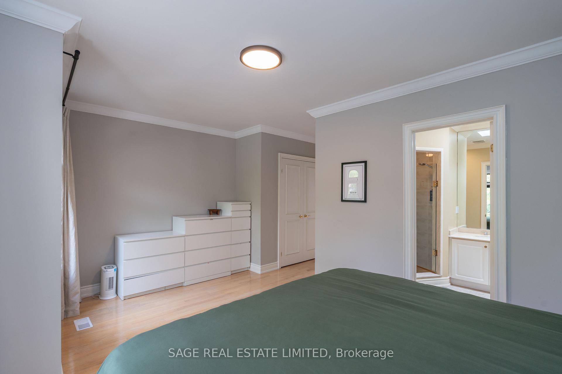 Photo 13 of 261 Jedburgh Road, Toronto, Lawrence Park North — HOMEH
