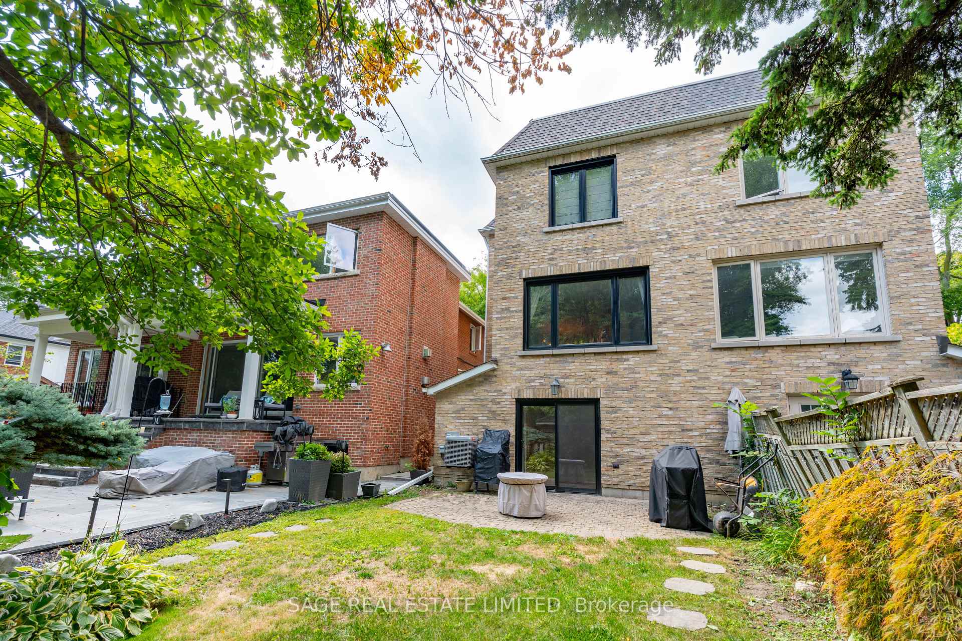Photo 34 of 261 Jedburgh Road, Toronto, Lawrence Park North — HOMEH