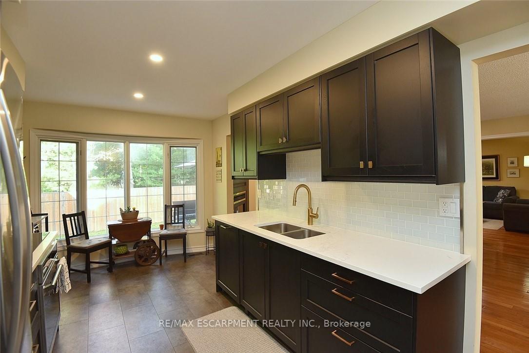 Photo 8 of Unit 59, 175 Fiddlers Green Road, Hamilton, Ancaster — HOMEH