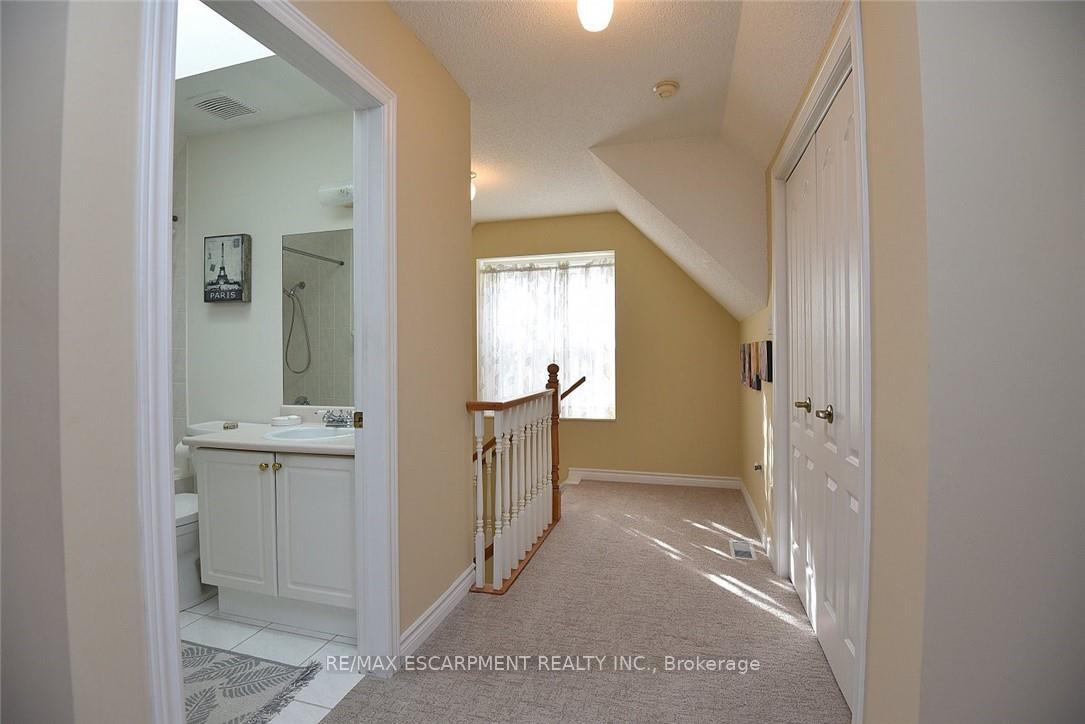 Photo 32 of Unit 59, 175 Fiddlers Green Road, Hamilton, Ancaster — HOMEH