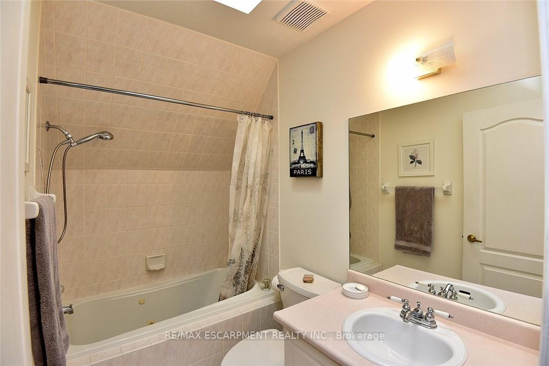 Photo 30 of Unit 59, 175 Fiddlers Green Road, Hamilton, Ancaster — HOMEH
