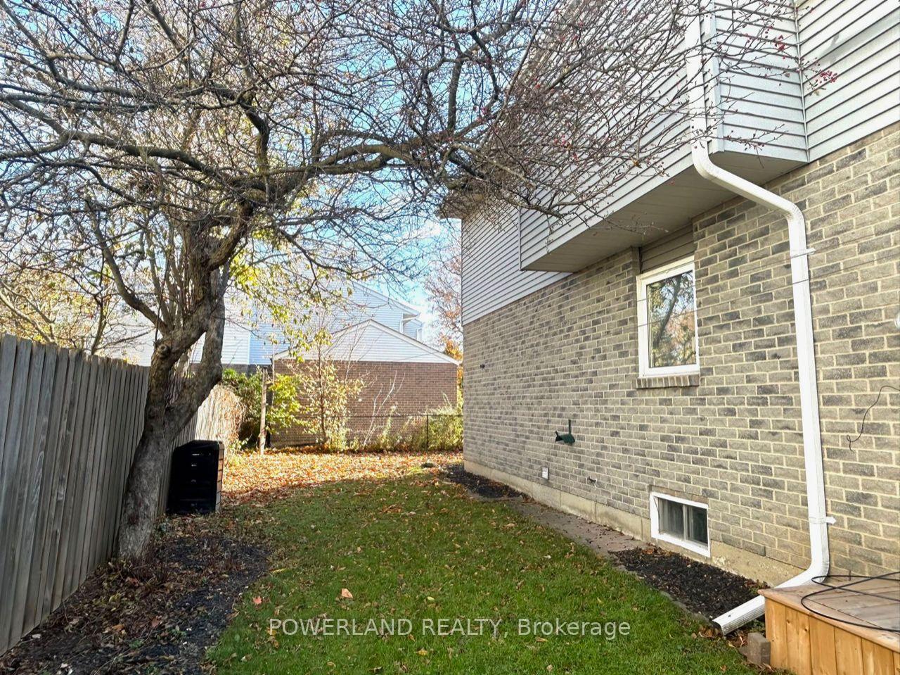 Photo 23 of 57 Sandusky Crescent, Aurora, Aurora Highlands — HOMEH