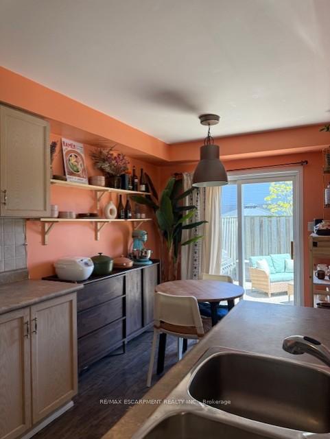 Photo 15 of Unit 38, 104 Frances Avenue, Hamilton, Stoney Creek — HOMEH