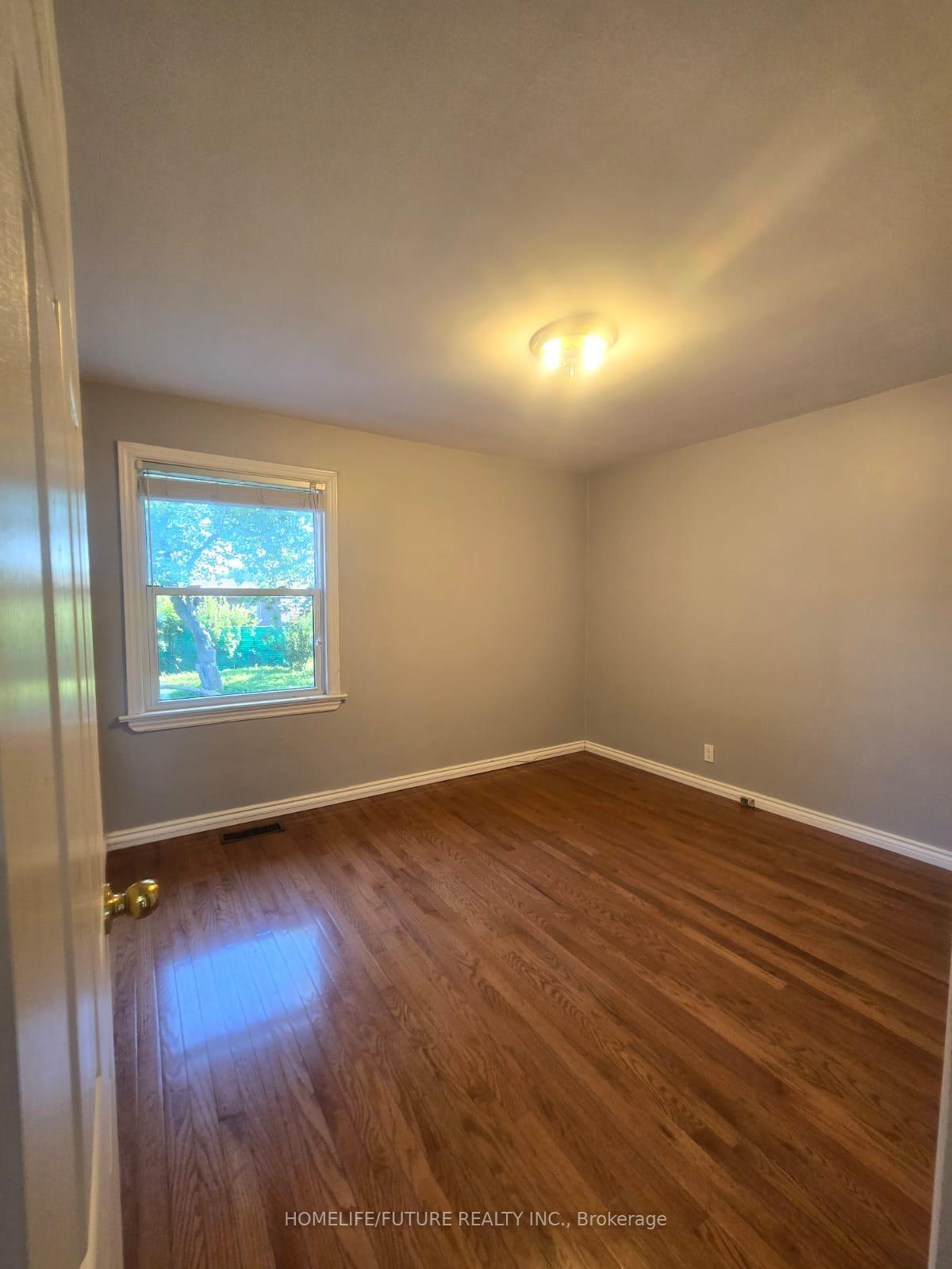Photo 3 of Unit Main, 661 Olive Avenue, Oshawa, Donevan — HOMEH