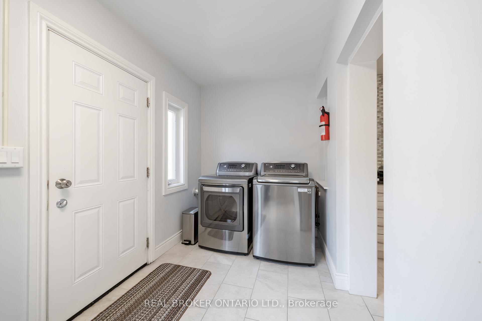 Photo 2 of 600 Mt Pleasant Road, Toronto, Mount Pleasant East — HOMEH