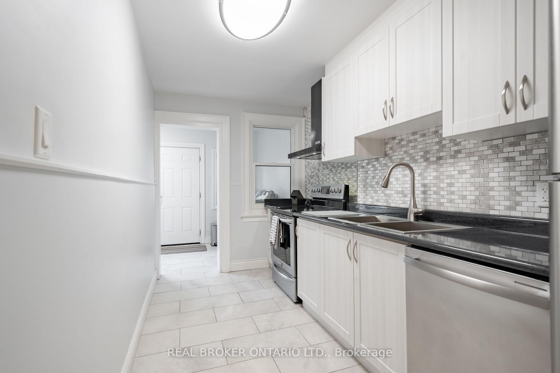 Photo 4 of 600 Mt Pleasant Road, Toronto, Mount Pleasant East — HOMEH
