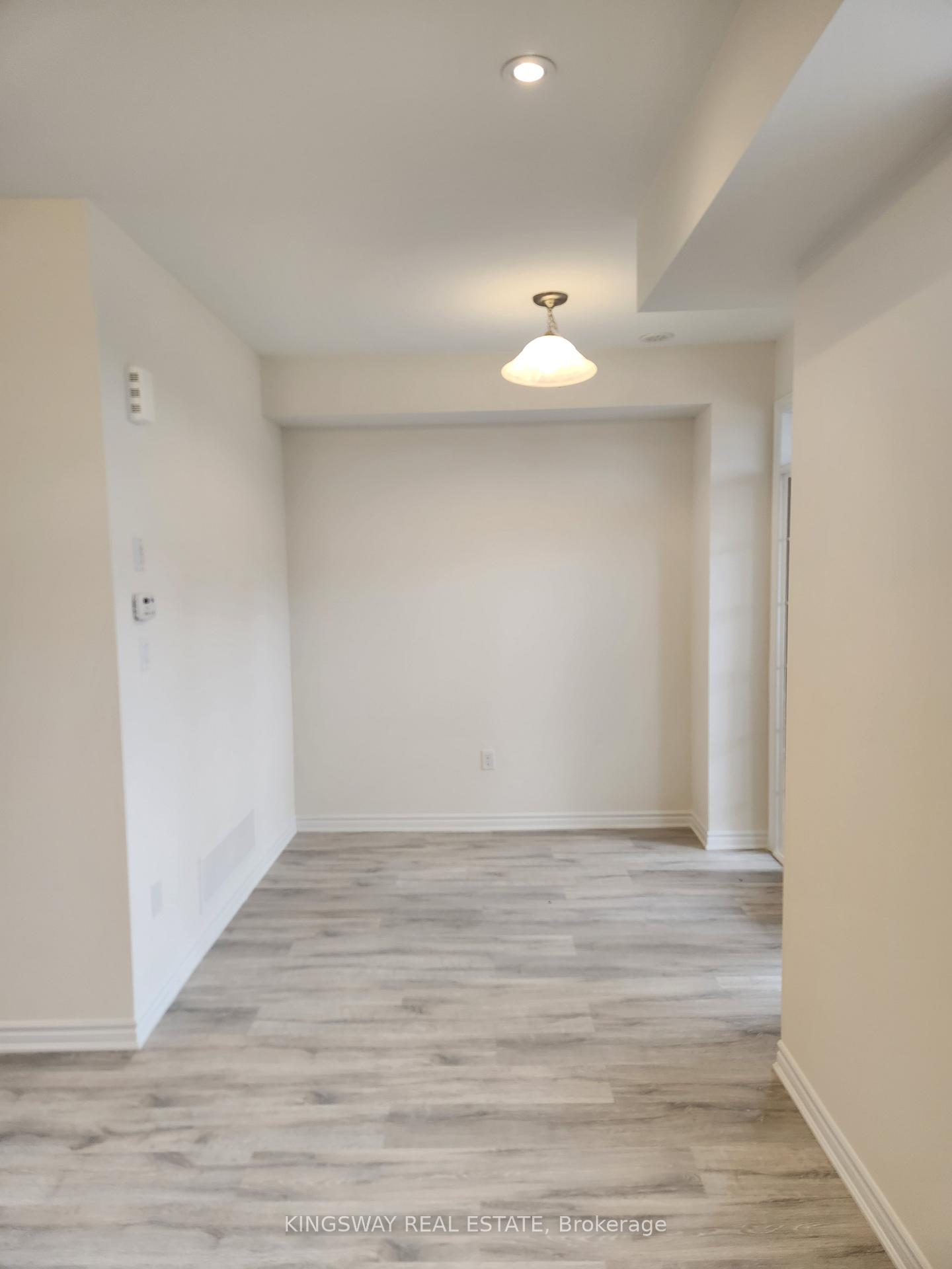 Photo 5 of Unit 8, 305 Garner Road, Hamilton, Ancaster — HOMEH