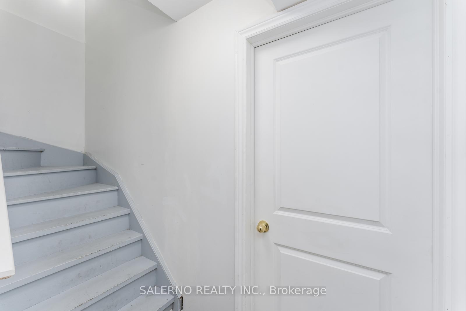 Photo 2 of Unit Bsmt, 226 Mactier Drive, Vaughan, Kleinburg — HOMEH