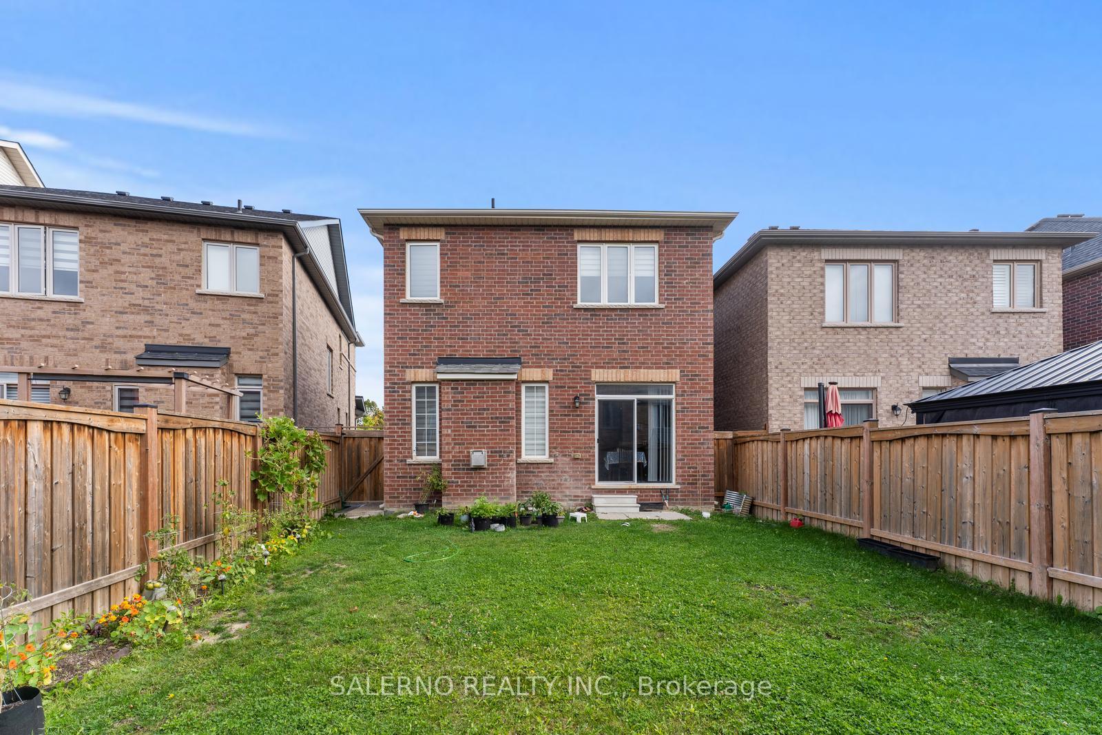 Photo 18 of Unit Bsmt, 226 Mactier Drive, Vaughan, Kleinburg — HOMEH