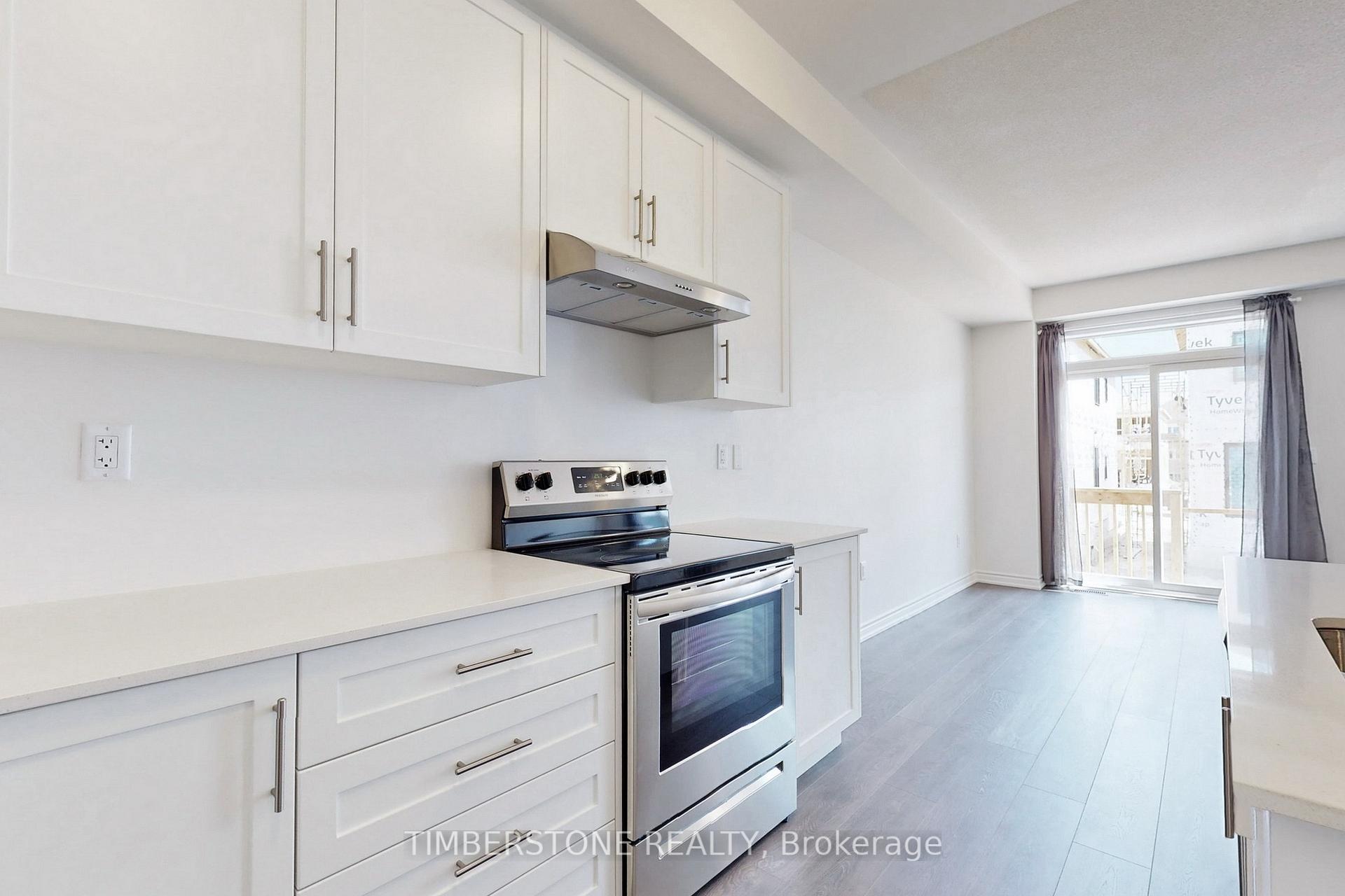 Photo 10 of 168 Shepherd Drive, Barrie, Rural Barrie Southeast — HOMEH