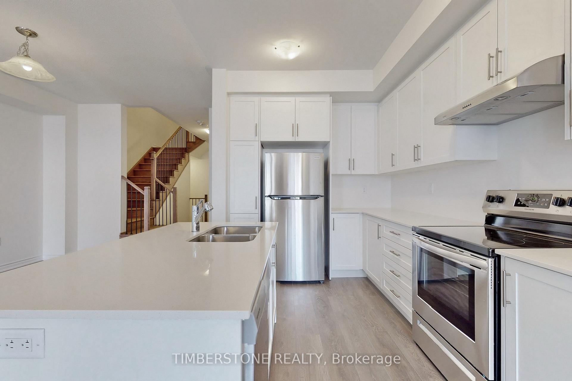 Photo 17 of 168 Shepherd Drive, Barrie, Rural Barrie Southeast — HOMEH