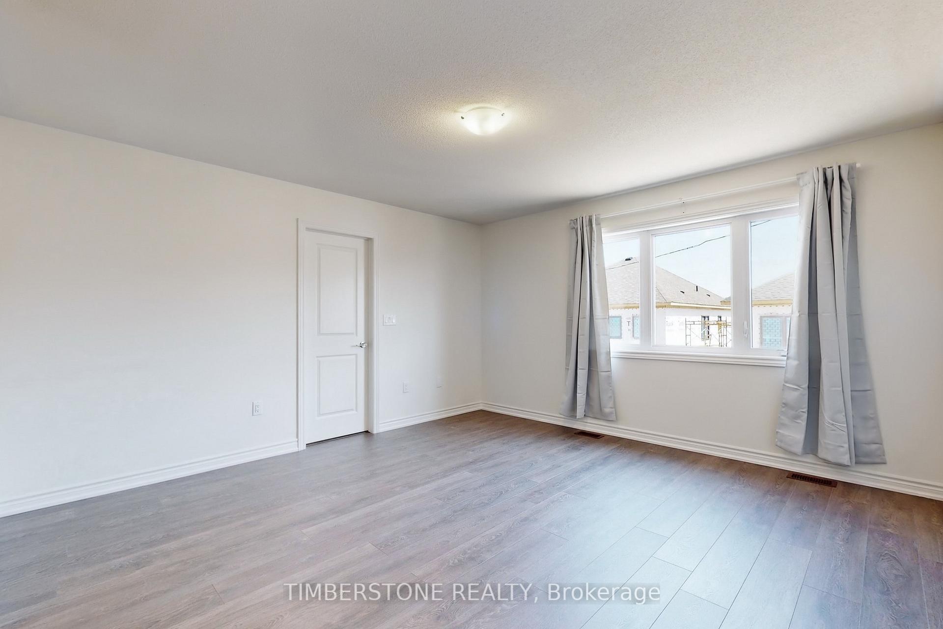 Photo 26 of 168 Shepherd Drive, Barrie, Rural Barrie Southeast — HOMEH