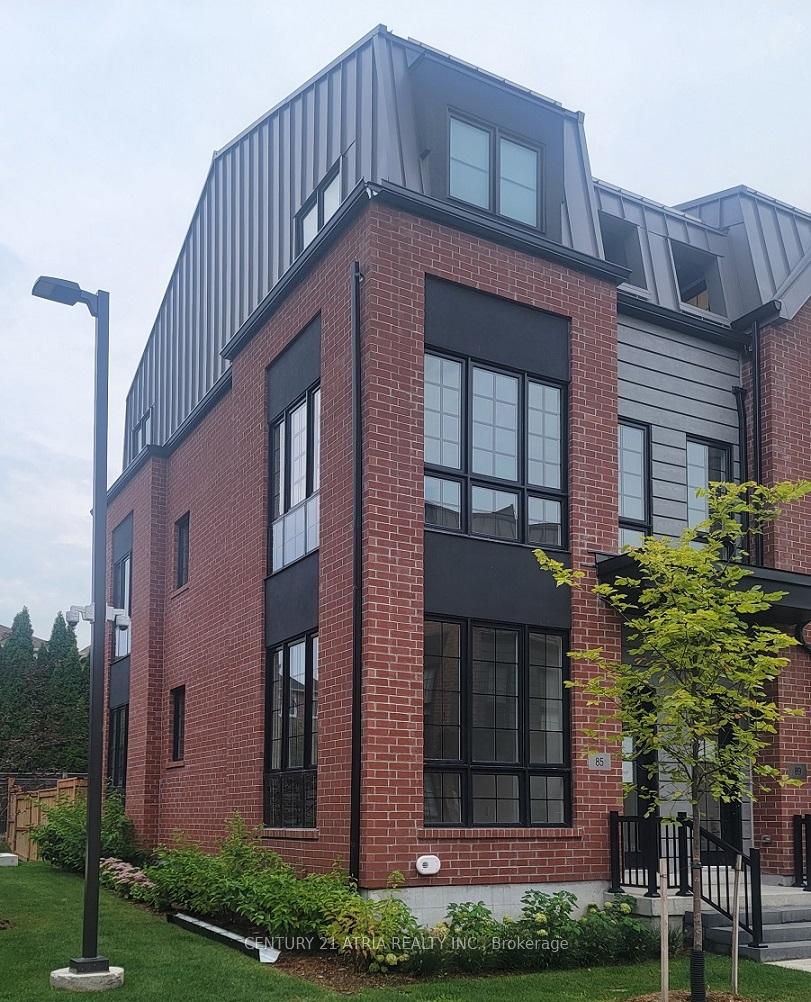 Photo 4 of 85 Alton Crescent, Vaughan, Uplands — HOMEH