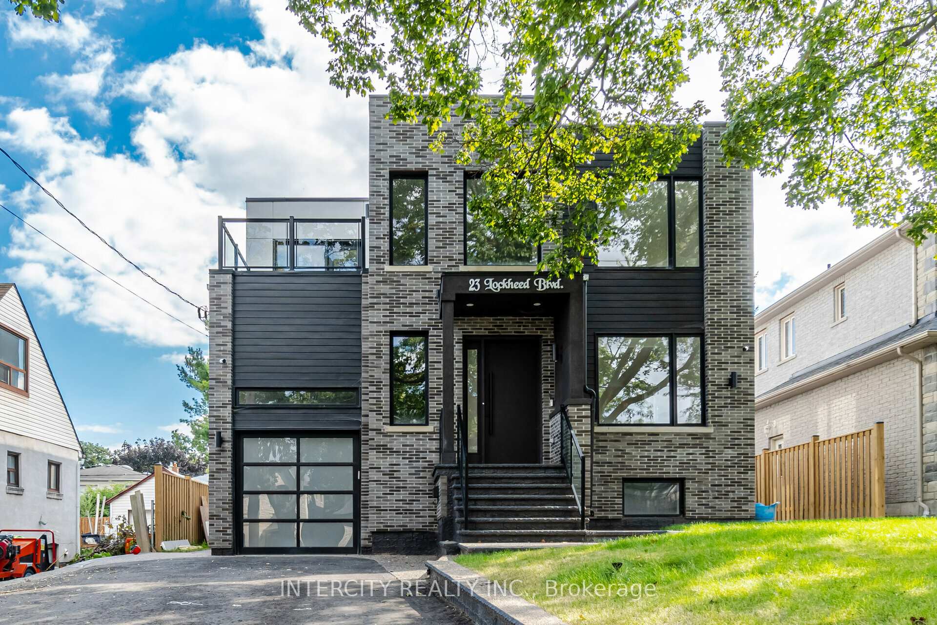 Photo 1 of 23 Lockheed Boulevard S, Etobicoke, Humber Heights — HOMEH