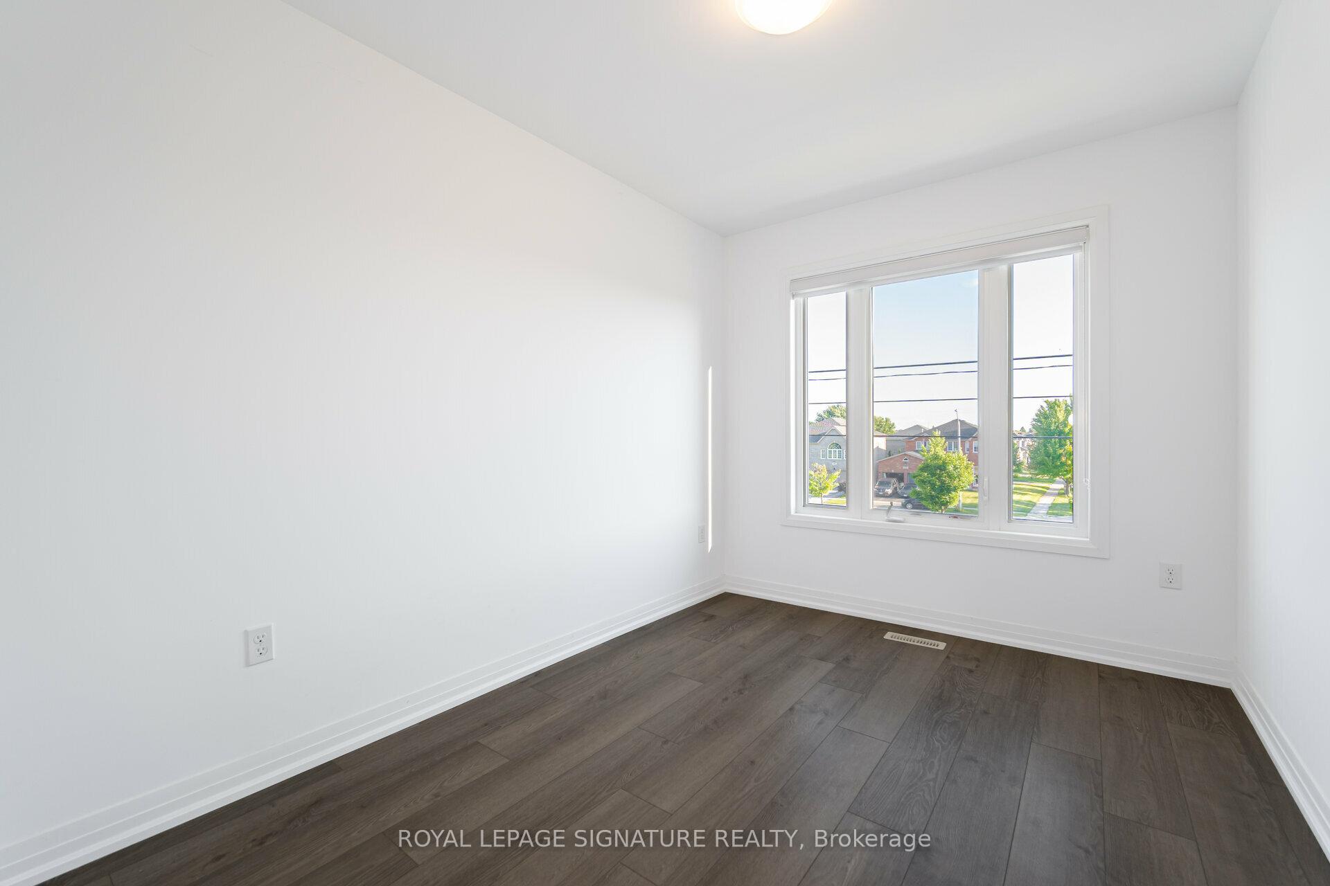 Photo 32 of 63 Fairlane Avenue, Barrie, Painswick South — HOMEH